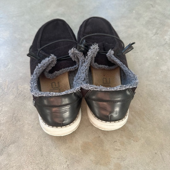 Hey dude Wendy corduroy fleece lined shoes - Picture 3 of 6